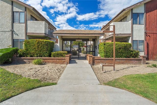 15000 Halldale Avenue 213, Gardena, CA 90247