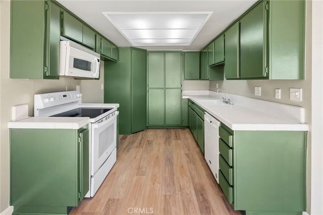 15000 Halldale Avenue 213, Gardena, CA 90247