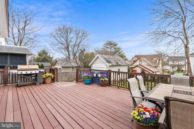 521 STRATHMORE RD, Havertown, PA 19083