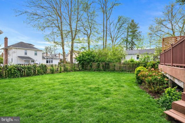 521 STRATHMORE RD, Havertown, PA 19083