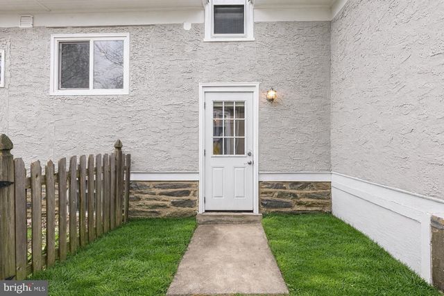 521 STRATHMORE RD, Havertown, PA 19083