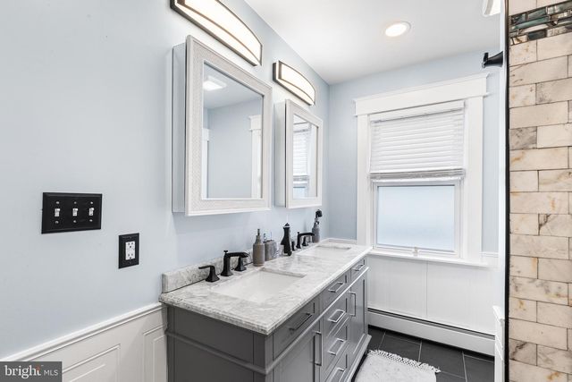 521 STRATHMORE RD, Havertown, PA 19083