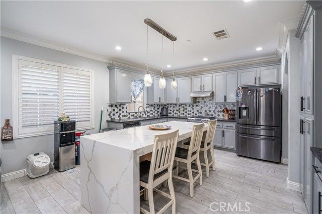 17139 Grapevine Court, Fontana, CA 92337