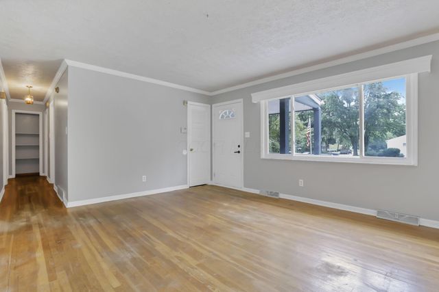 1370 Fowler Drive, Columbus, OH 43224
