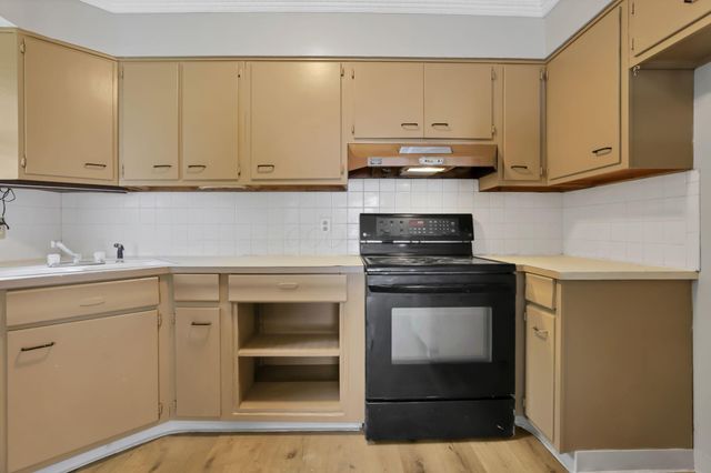 1370 Fowler Drive, Columbus, OH 43224