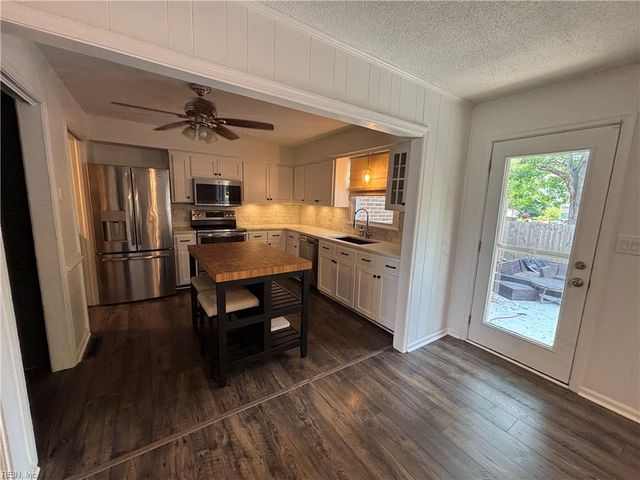 723 Sir Walter CIR, Virginia Beach, VA 23452