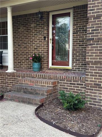 723 Sir Walter CIR, Virginia Beach, VA 23452