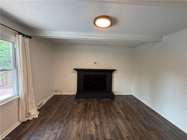 723 Sir Walter CIR, Virginia Beach, VA 23452