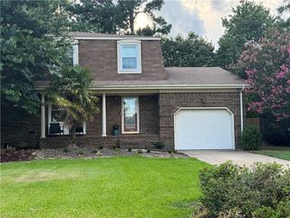 723 Sir Walter CIR, Virginia Beach, VA 23452