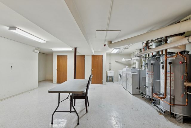 7333 Grand Avenue 204, Downers Grove, IL 60516