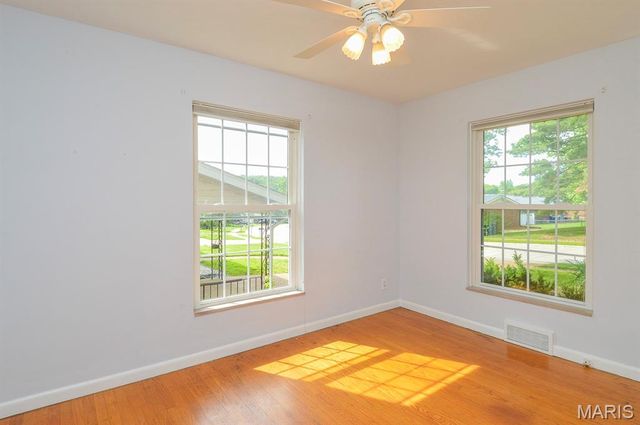 8720 Brookview Drive, Crestwood, MO 63126