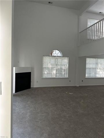 4 Marigold LN, Hampton, VA 23663