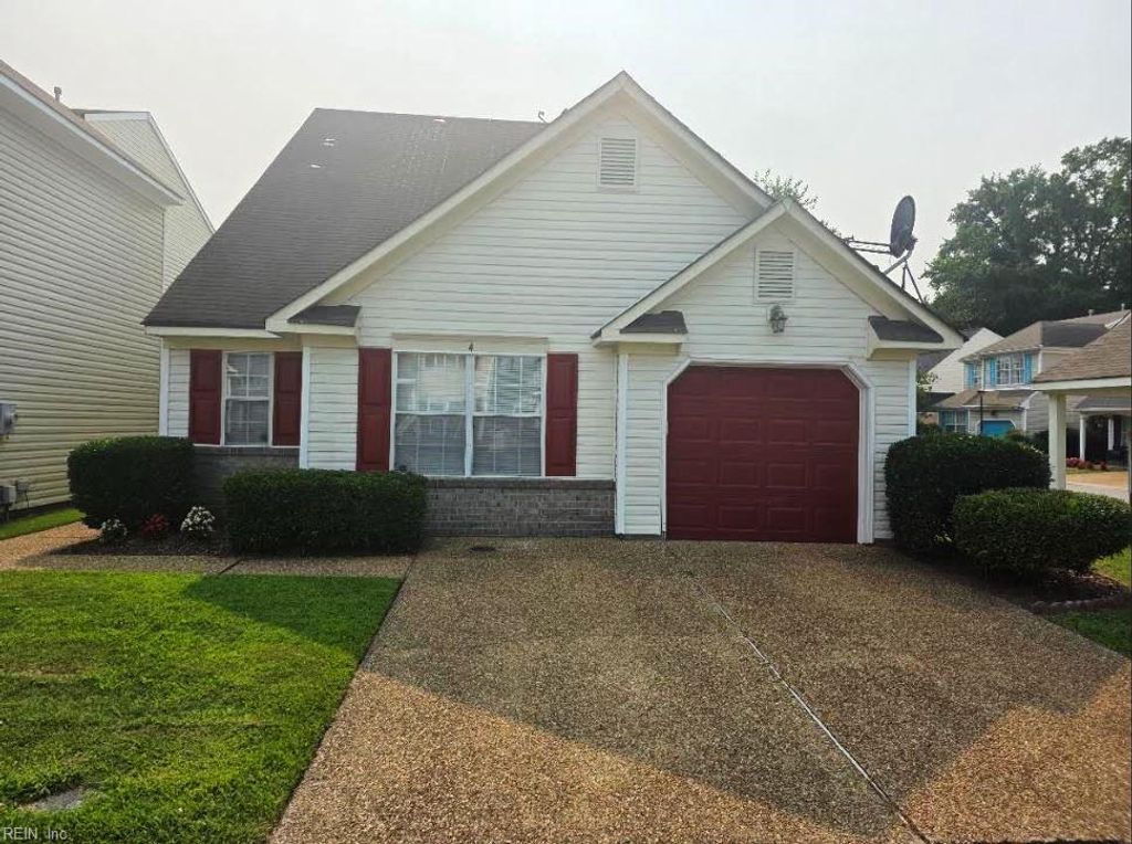 4 Marigold LN, Hampton, VA 23663