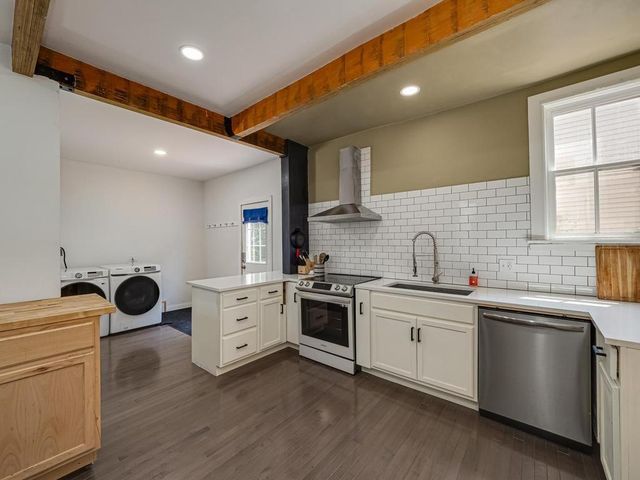 270 Maria Avenue, Saint Paul, MN 55106