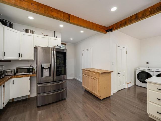 270 Maria Avenue, Saint Paul, MN 55106