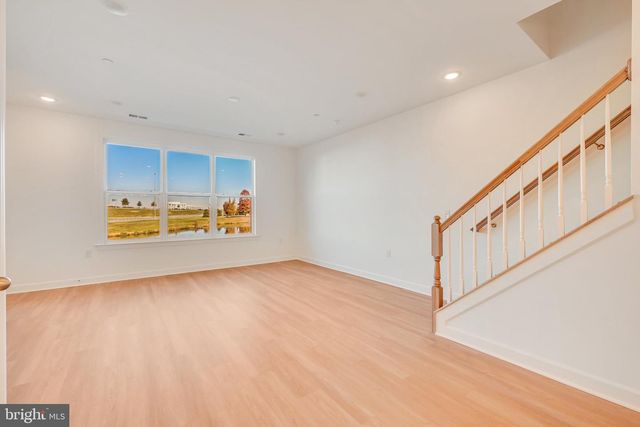 14348 YESLER AVE, Chantilly, VA 20151