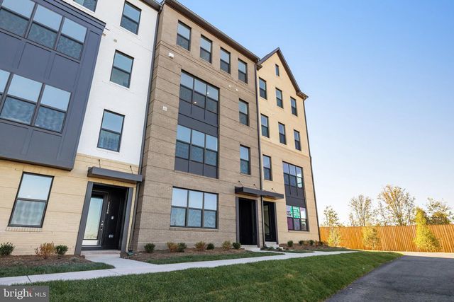 14348 YESLER AVE, Chantilly, VA 20151