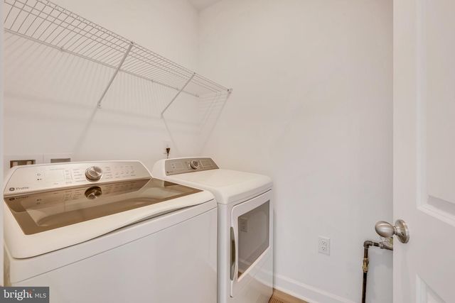 14348 YESLER AVE, Chantilly, VA 20151