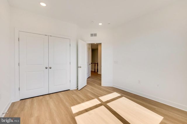 14348 YESLER AVE, Chantilly, VA 20151