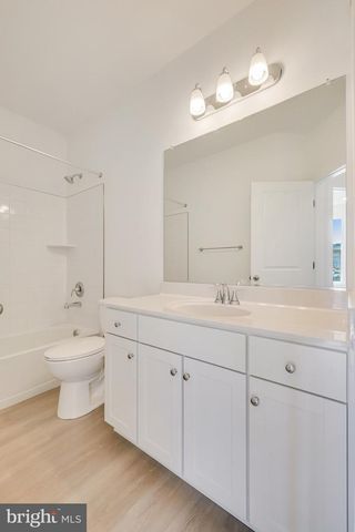 14348 YESLER AVE, Chantilly, VA 20151