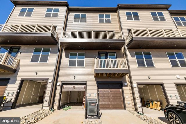 14348 YESLER AVE, Chantilly, VA 20151