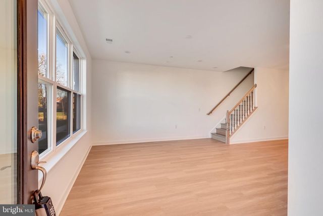 14348 YESLER AVE, Chantilly, VA 20151