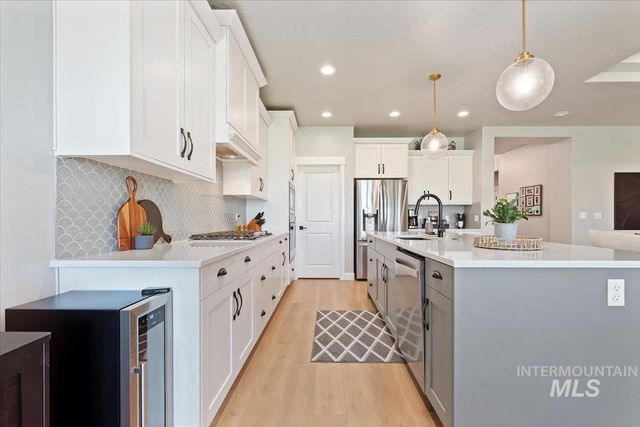 12127 S Aves Place, Nampa, ID 83686