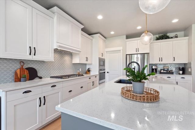 12127 S Aves Place, Nampa, ID 83686