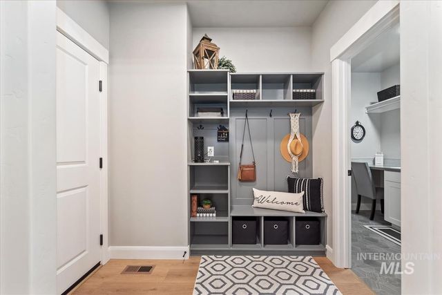 12127 S Aves Place, Nampa, ID 83686