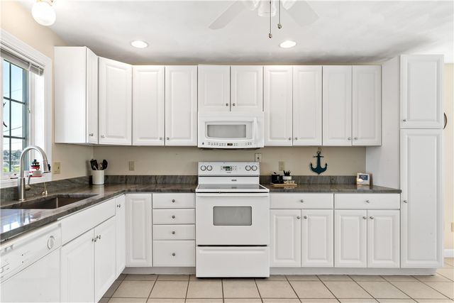 980 Matunuck Beach Road, South Kingstown, RI 02879