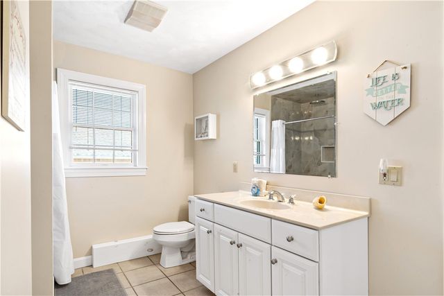 980 Matunuck Beach Road, South Kingstown, RI 02879