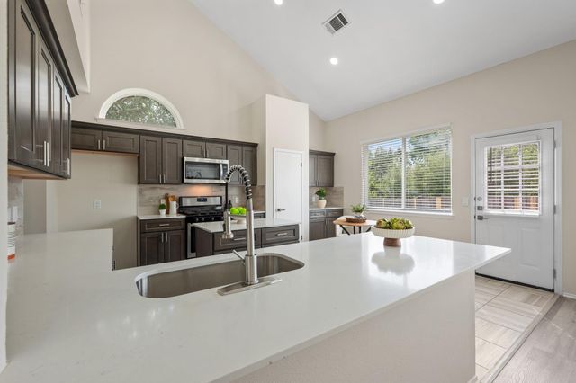 10911 Grassmere CT, Austin, TX 78739