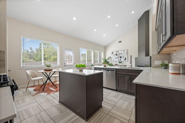 10911 Grassmere CT, Austin, TX 78739