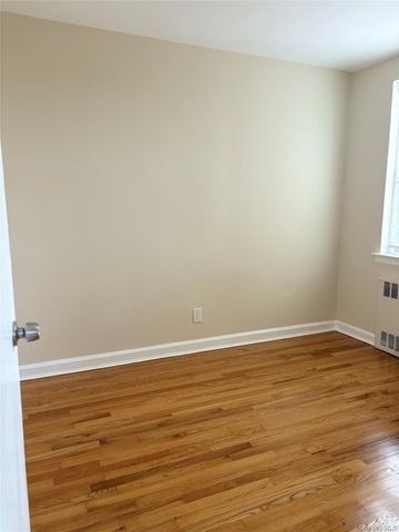 34 Cathedral Avenue 6A, Hempstead, NY 11550