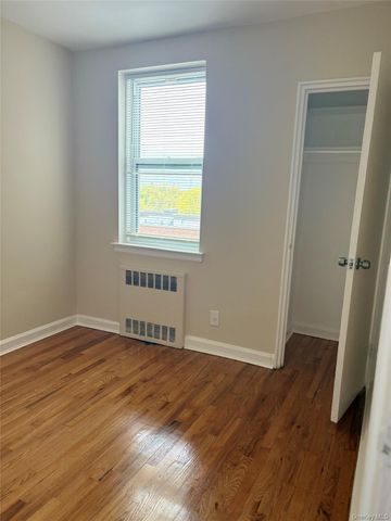 34 Cathedral Avenue 6A, Hempstead, NY 11550