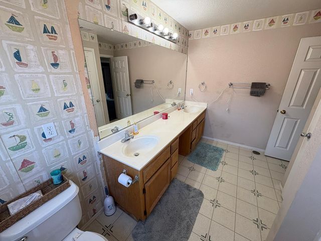 5517 Sage Dr, Rocklin, CA 95765
