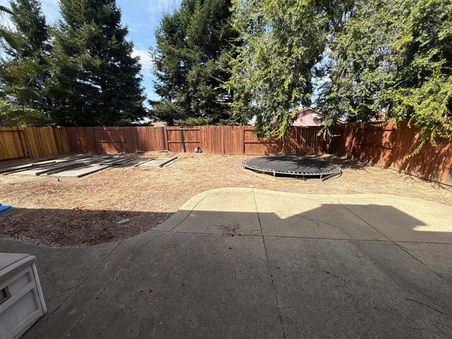 5517 Sage Dr, Rocklin, CA 95765