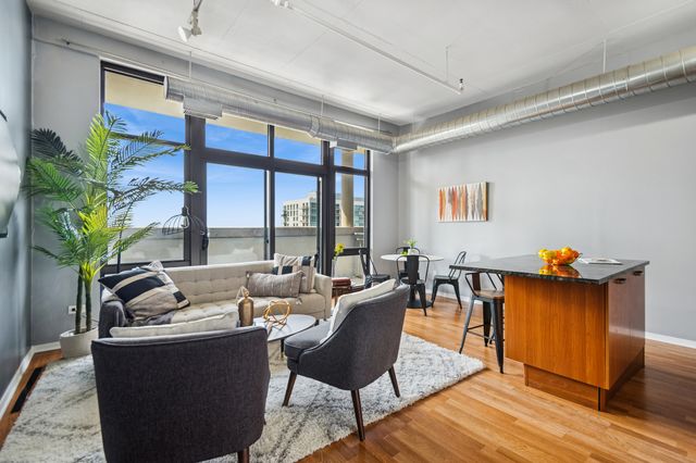 212 E Cullerton Street PH-09, Chicago, IL 60616