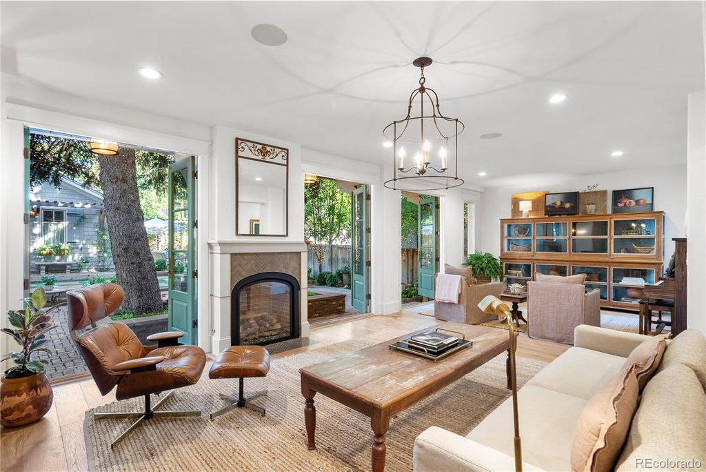 2566 S Clayton Street, Denver, CO 80210