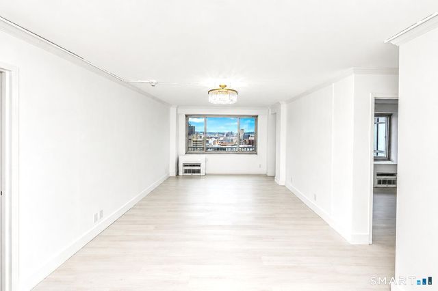 100 York Street 16E, New Haven, CT 06511