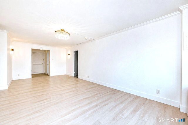 100 York Street 16E, New Haven, CT 06511