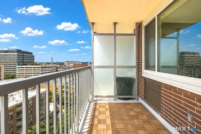 100 York Street 16E, New Haven, CT 06511