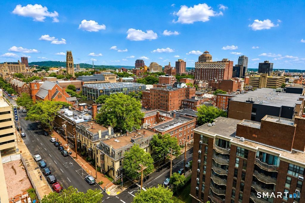 100 York Street 16E, New Haven, CT 06511
