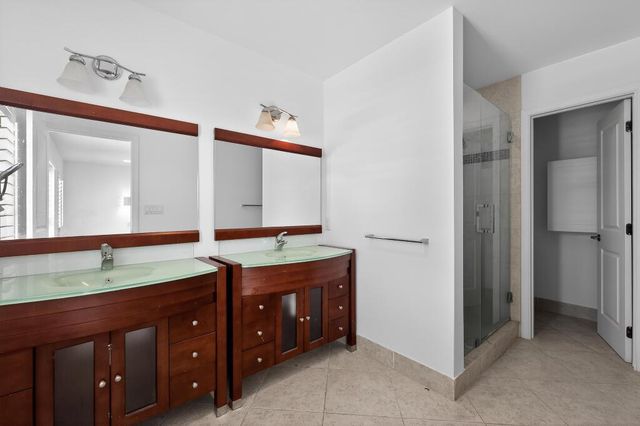 636 Kingfish Road, North Palm Beach, FL 33408