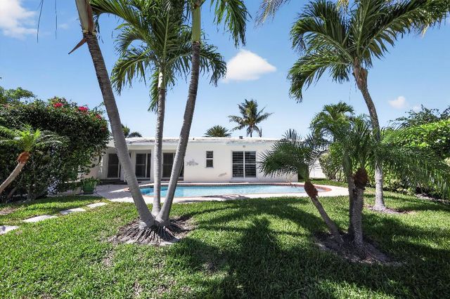 636 Kingfish Road, North Palm Beach, FL 33408
