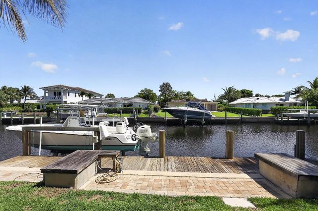 636 Kingfish Road, North Palm Beach, FL 33408