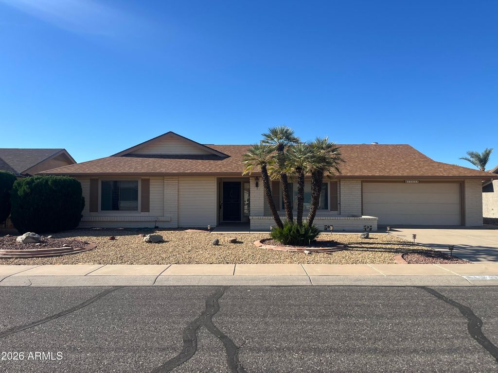 13639 W GARDENVIEW Drive, Sun City West, AZ 85375