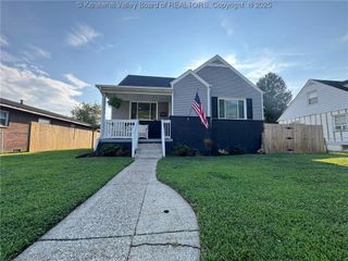 410 Dupont Avenue, Nitro, WV 25143