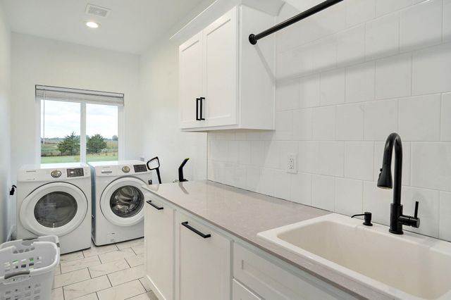 7990 E Farm Road 116, Strafford, MO 65757