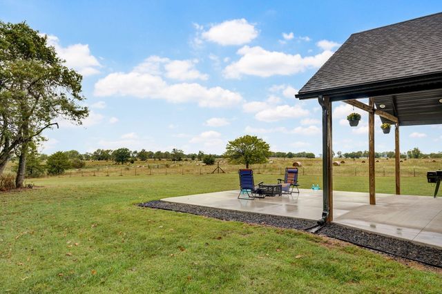 7990 E Farm Road 116, Strafford, MO 65757
